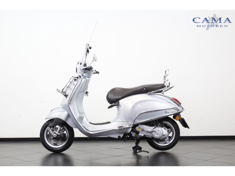 Vespa Primavera Touring BROM