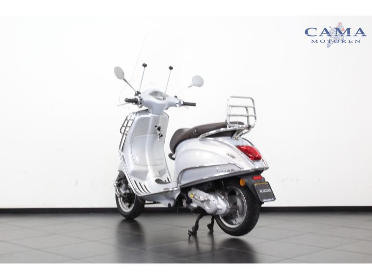 Vespa Primavera Touring BROM