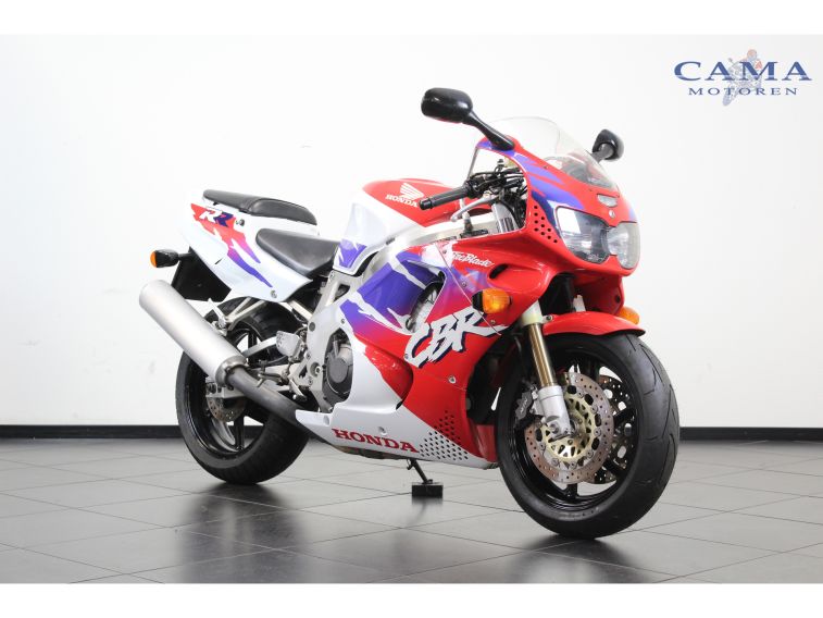 Honda CBR 900 RR FIREBLADE