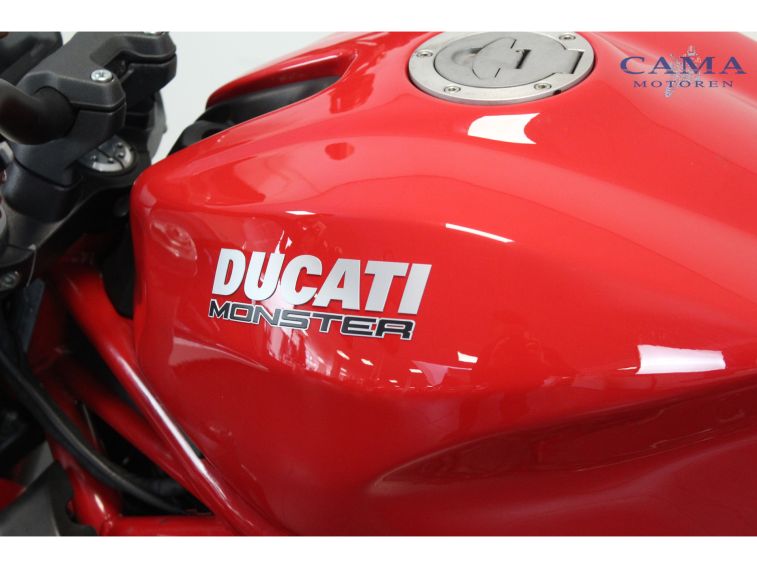 Ducati Monster 1200