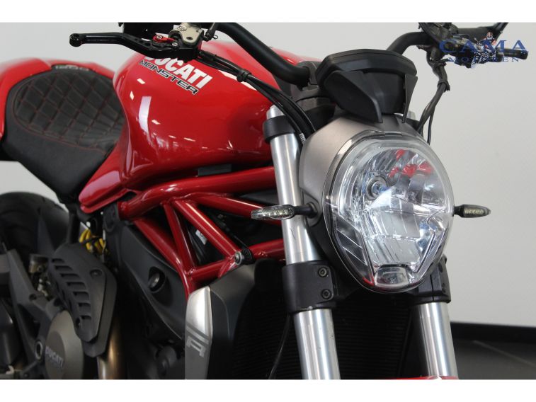 Ducati Monster 1200