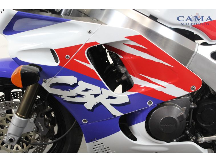 Honda CBR 900 RR FIREBLADE