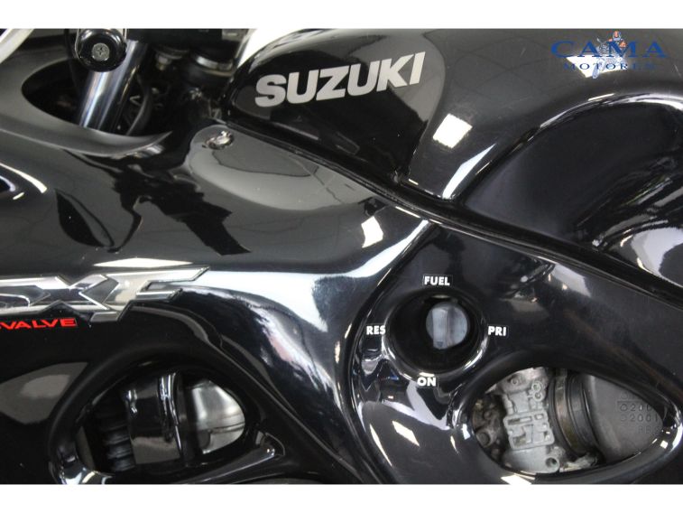 Suzuki GSX 750 F