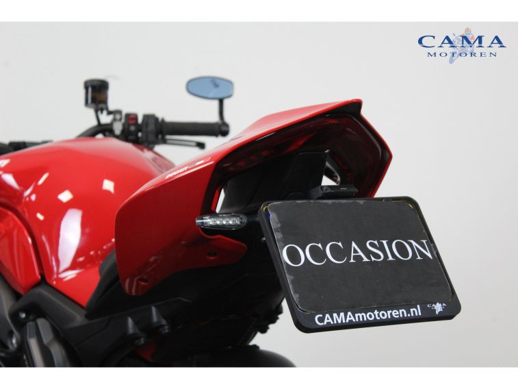Ducati Streetfighter V4