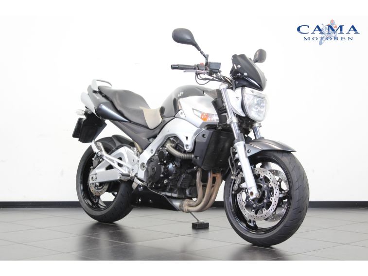 Suzuki GSR 600