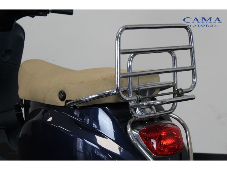 Vespa LX 50 4T. BROM