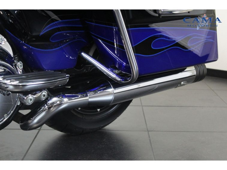 Harley-Davidson FLHTCUSE6 CVO Ultra Classic Electra Glide