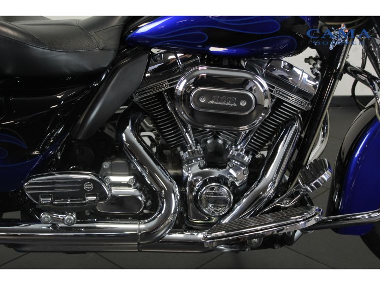 Harley-Davidson FLHTCUSE6 CVO Ultra Classic Electra Glide