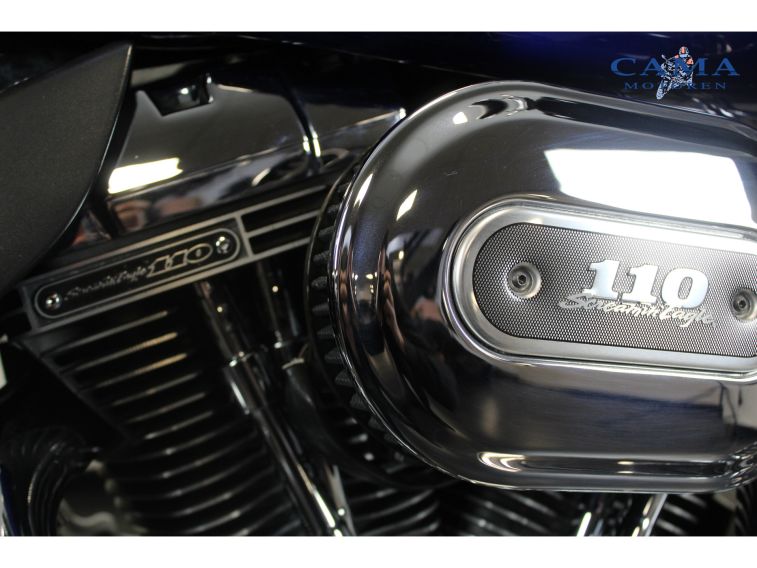 Harley-Davidson FLHTCUSE6 CVO Ultra Classic Electra Glide