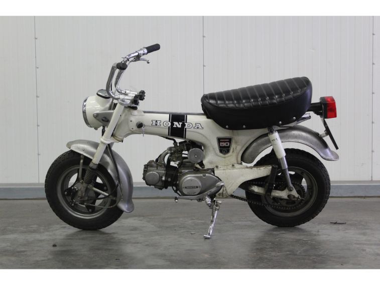 Honda DAX ST 50