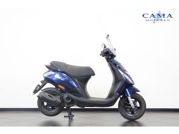 Piaggio Zip SNOR
