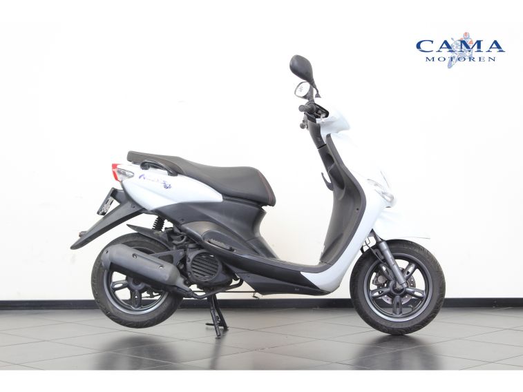 Yamaha Neo's 4 BROM