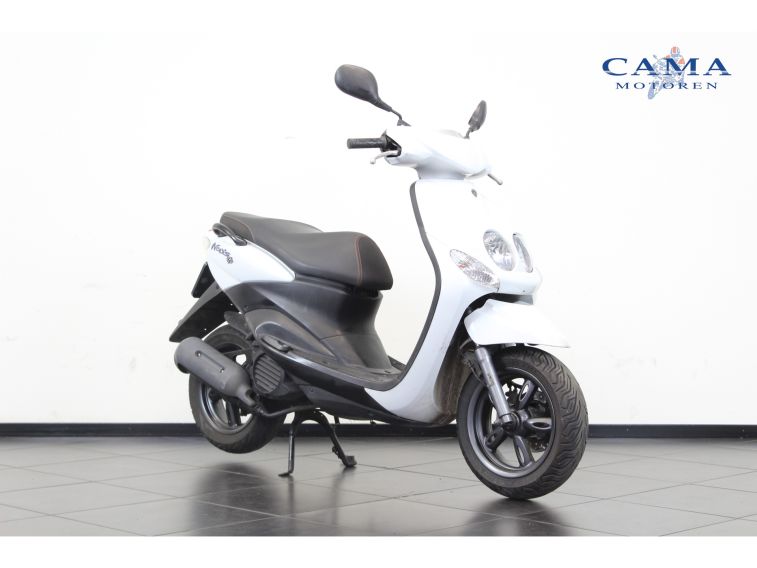 Yamaha Neo's 4 BROM