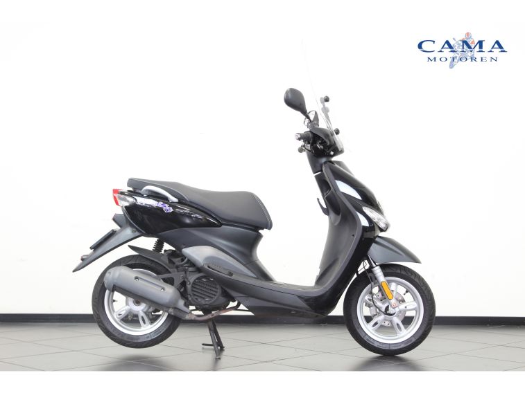 Yamaha Neo's 4 BROM