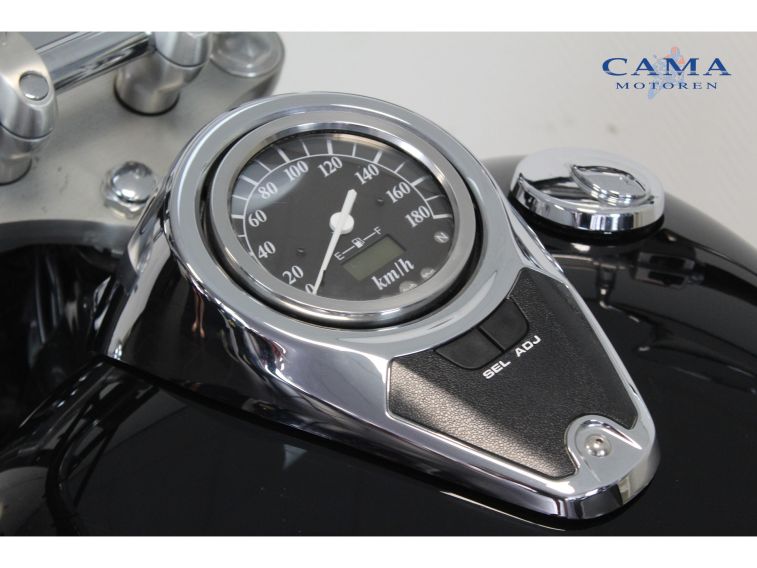 Suzuki VL 800 Intruder