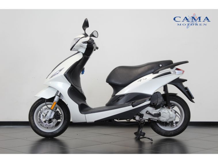 Piaggio Fly BROM