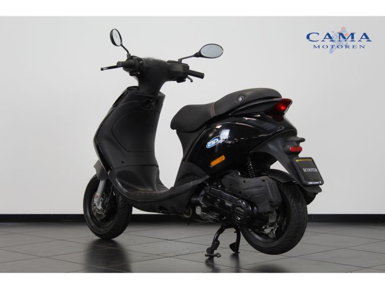 Piaggio Zip BROM