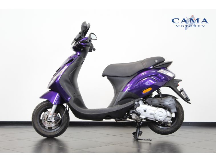 Piaggio Zip BROM
