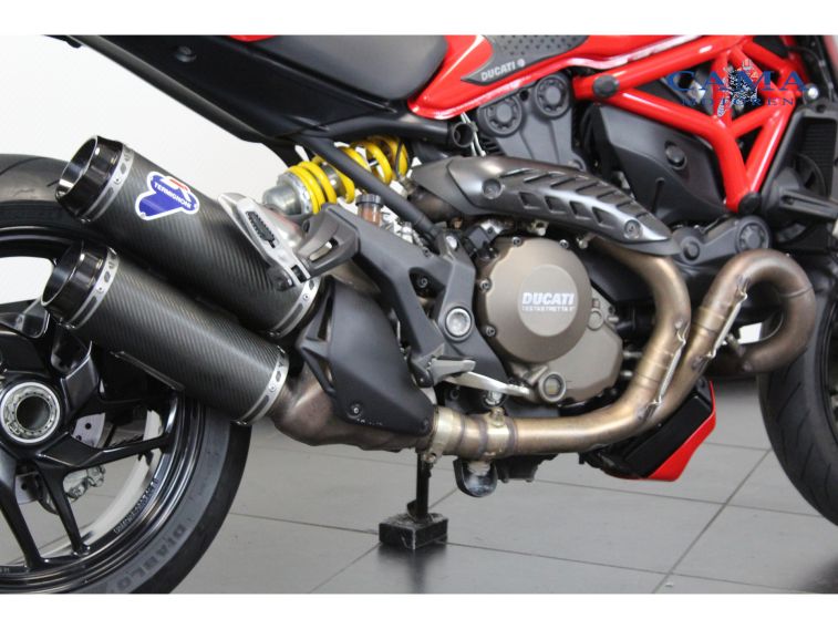 Ducati Monster 1200