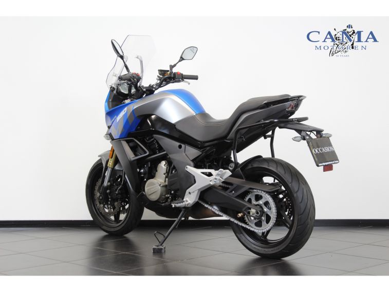 CF MOTO 650 MT ABS