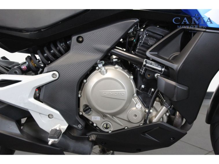 CF MOTO 650 MT ABS