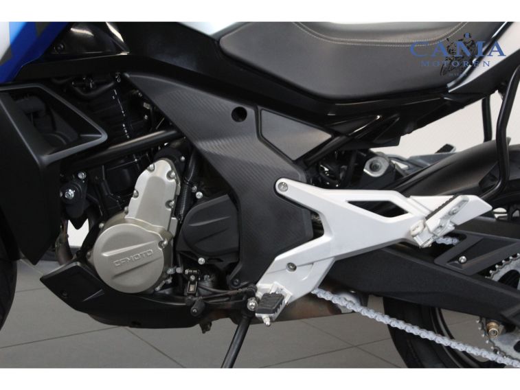 CF MOTO 650 MT ABS